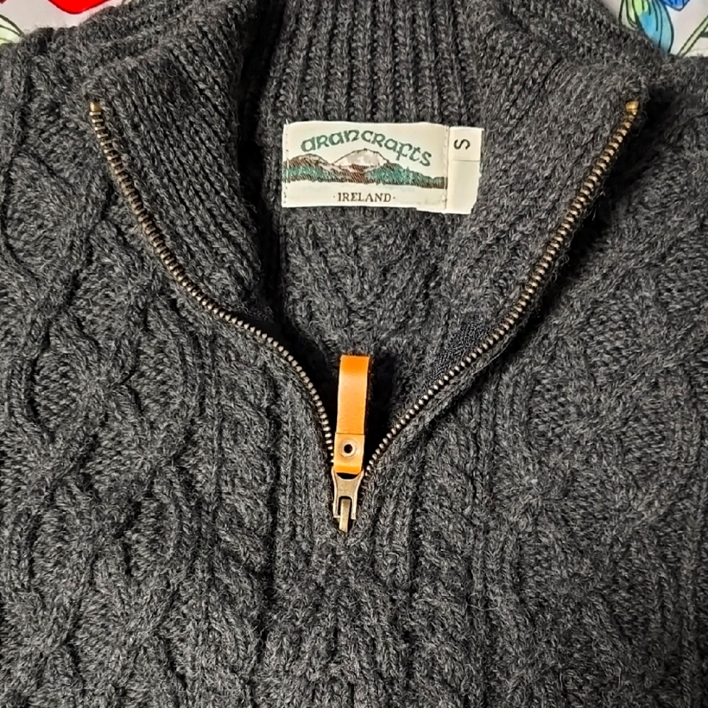 Aran Crafts Men's Gray Sweater